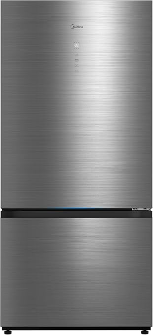 Midea refrigerator with a capacity of 680 liters, equipped with a bottom freezer and an inverter compressor.