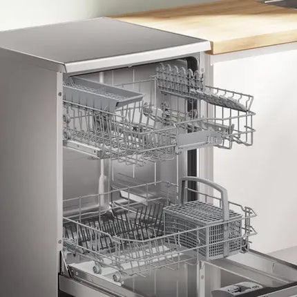 Bosch Series 2 13 Place Settings Dishwasher SMS26AI00V Digital - Silver